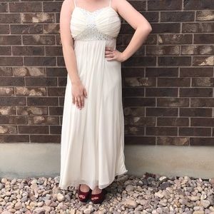White and Silver evening gown L